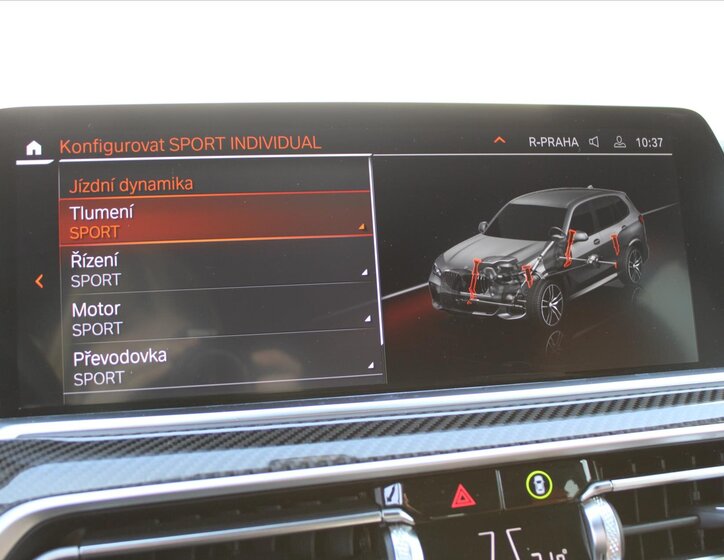 BMW X5 SUV / Terénní 4,4 l 390 kw