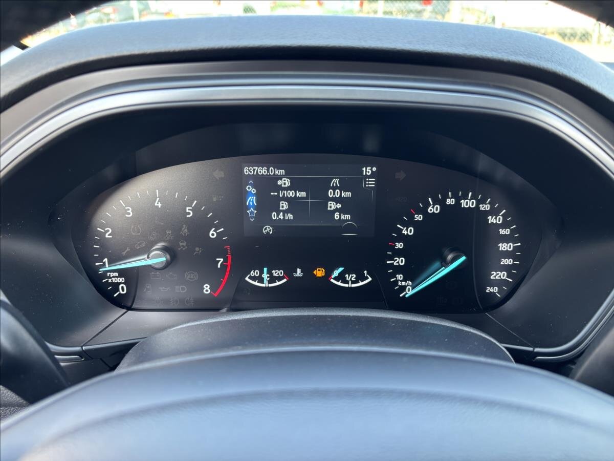 Ford Focus Kombi 999,0 92 kw