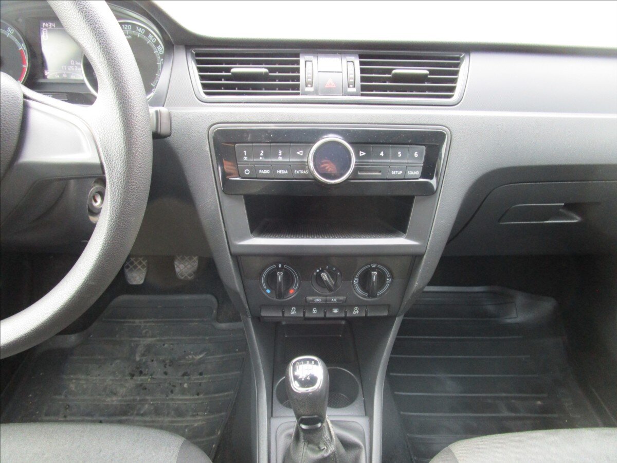 Škoda Rapid Sedan 999,0 70 kw