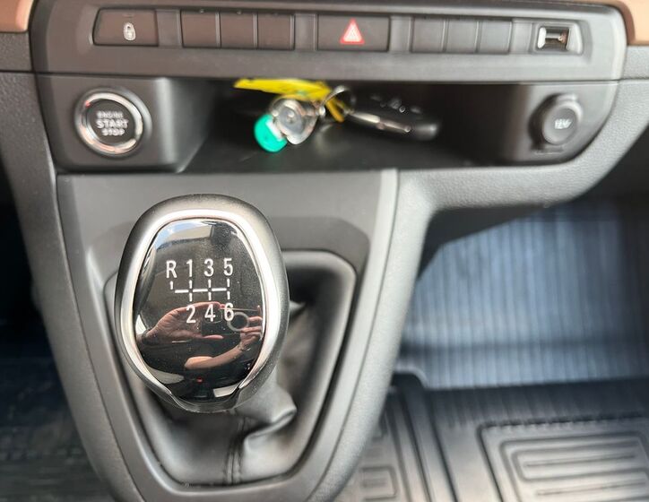 Toyota ProAce Verso 25