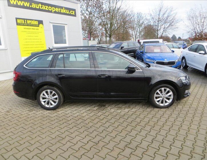Škoda Octavia 9