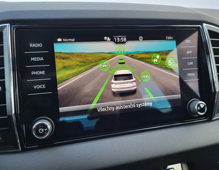 Škoda Karoq SUV / Terénní 1,5 l 110 kw