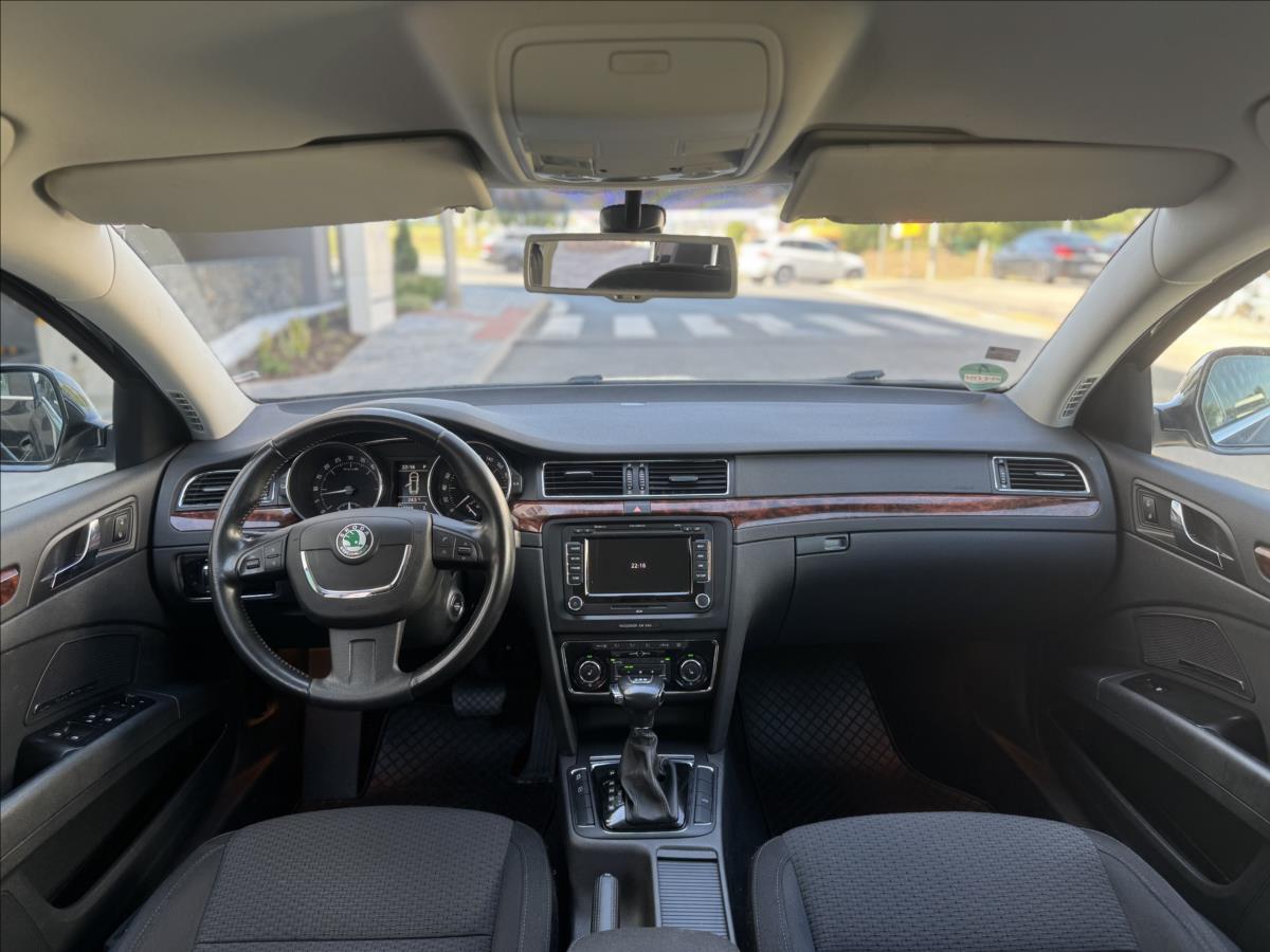 Škoda Superb