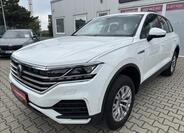 Volkswagen Touareg 1