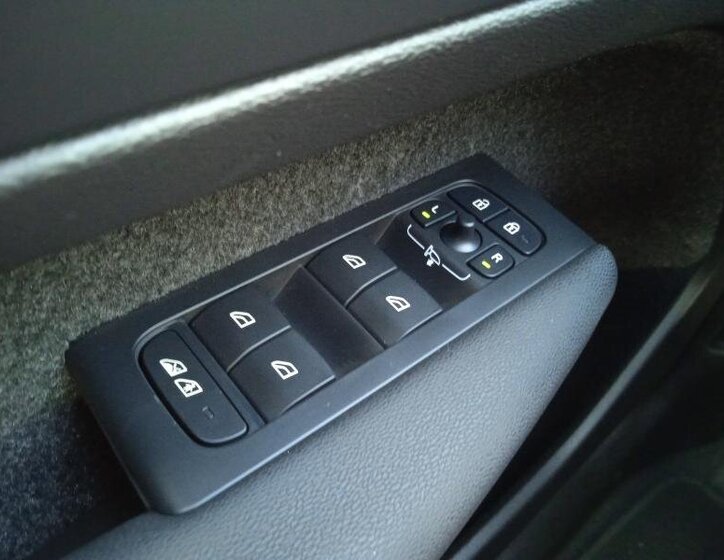 Volvo XC40 SUV 2,0 l 120 kw