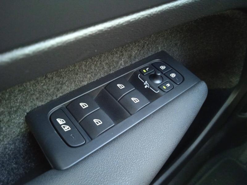 Volvo XC40 SUV 2,0 l 120 kw