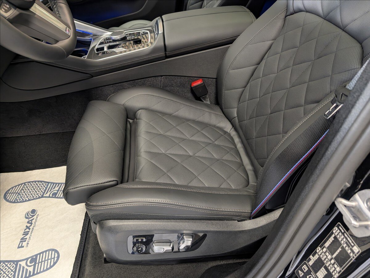 BMW X6 Sedan 3,0 l 210 kw