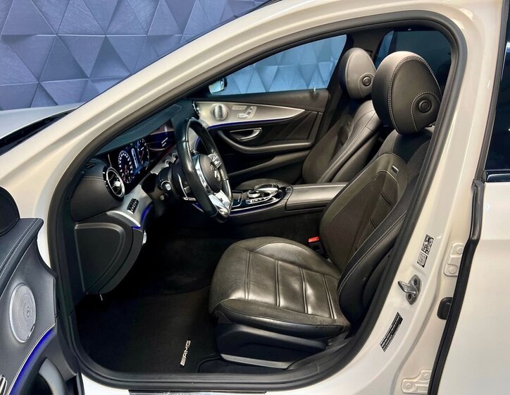 Mercedes-Benz Třídy E 11