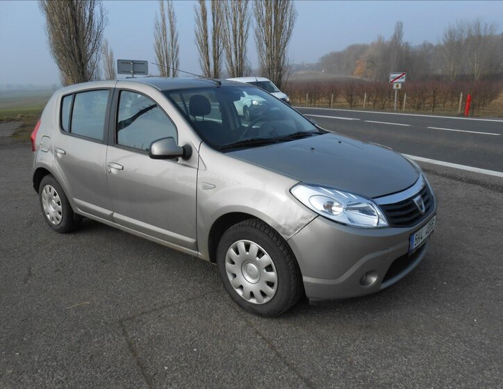 Dacia Sandero Hatchback 1,1 l 55 kw