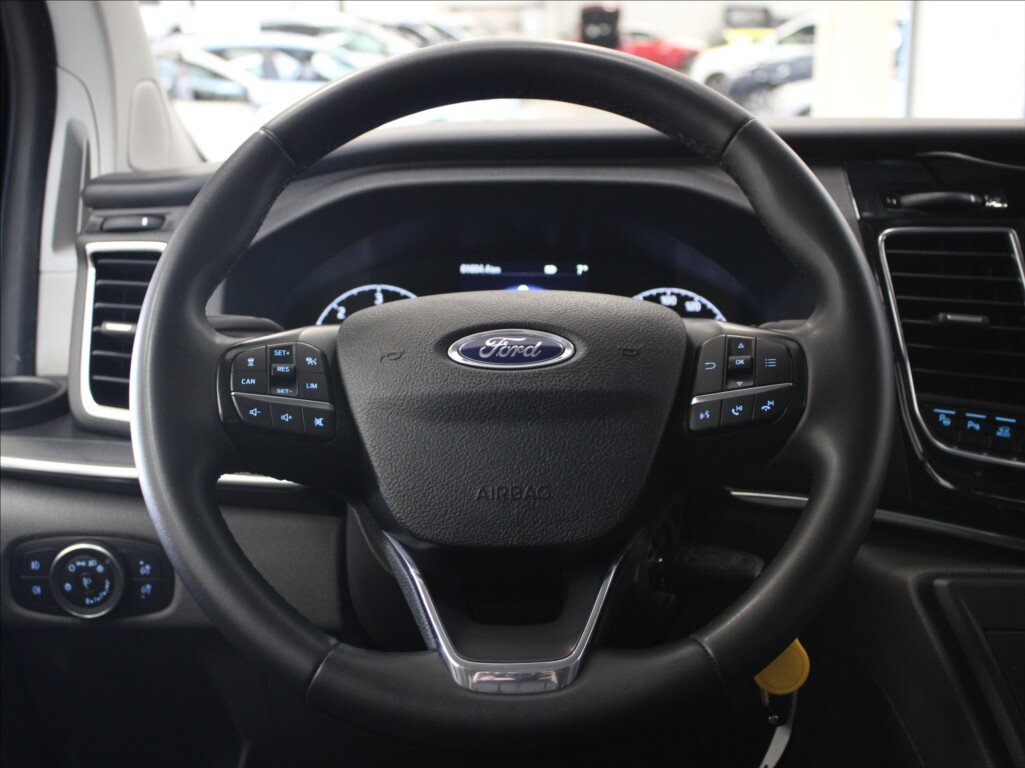 Ford Tourneo Custom MPV 2,0 l 125 kw