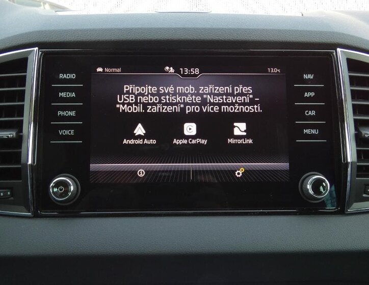 Škoda Karoq SUV / Terénní 1,5 l 110 kw