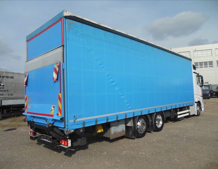 Mercedes-Benz Ostatní 3