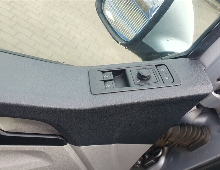 Volkswagen Transporter Kombi 2,0 l 110 kw