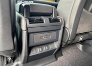 Land Rover Defender 32