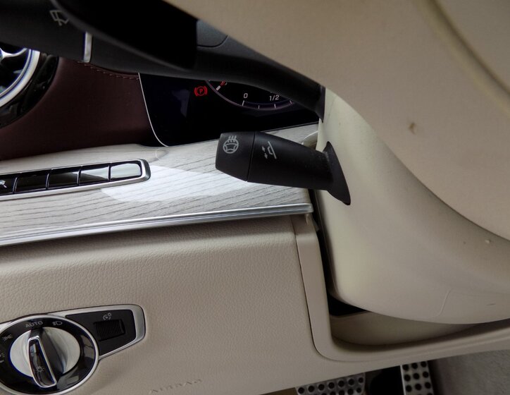 Mercedes-Benz Třídy E 23