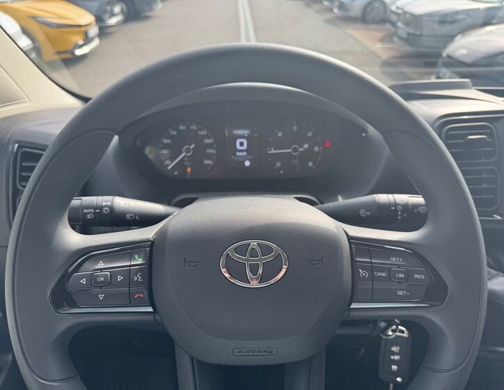 Toyota Proace Max Skříň 2,2 l 88 kw