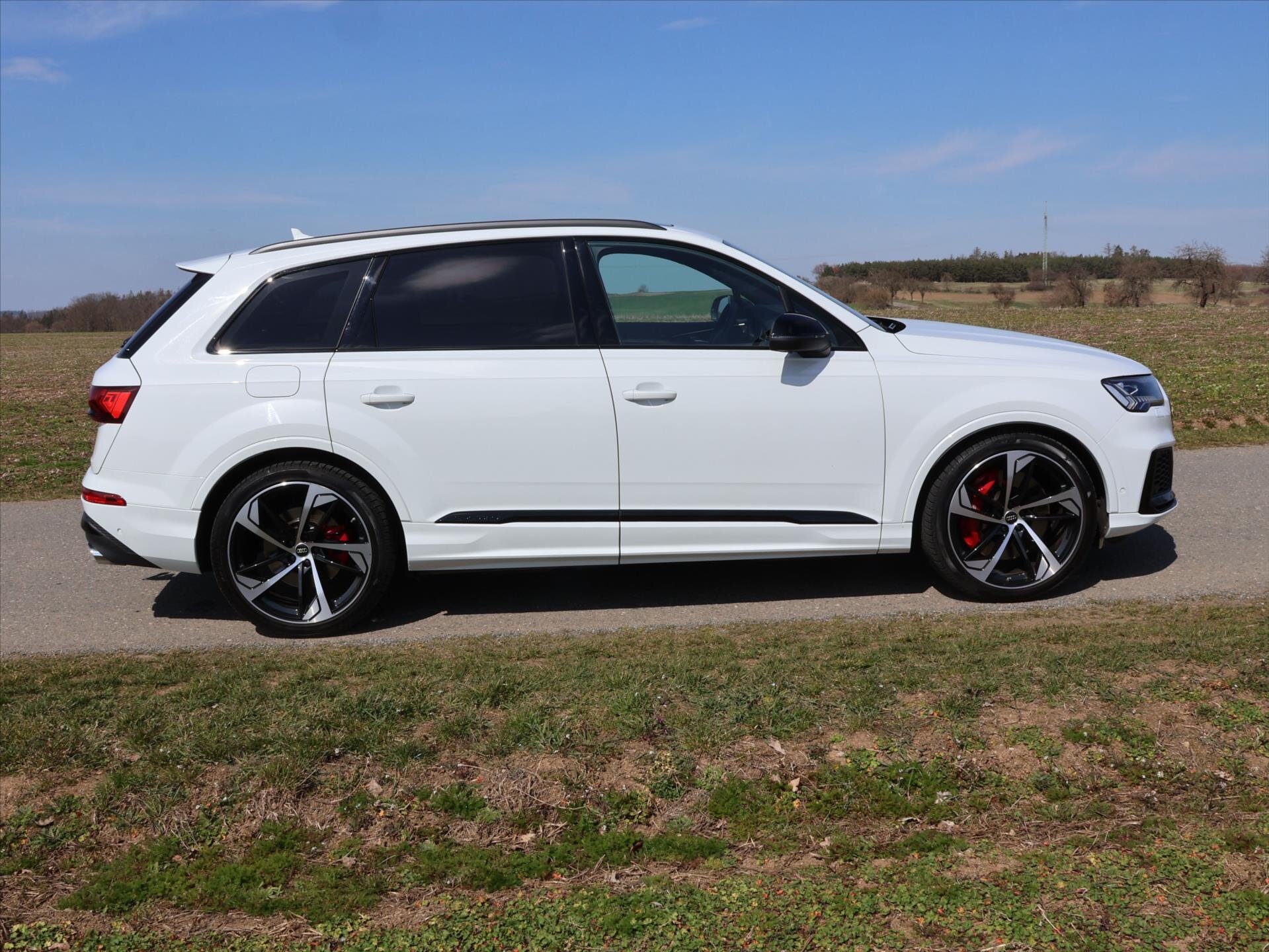 Audi SQ7 SUV / Terénní 4,0 l 373 kw
