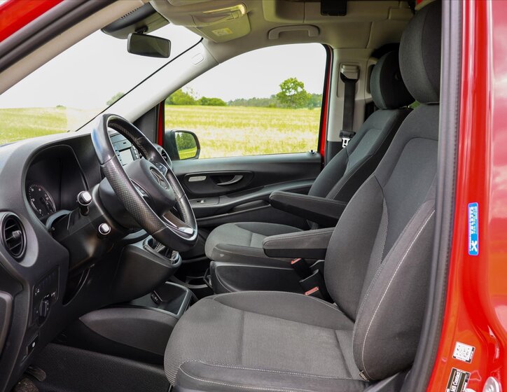 Mercedes-Benz Vito 14