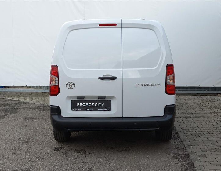 Toyota ProAce City Skříň 1,5 l 75 kw
