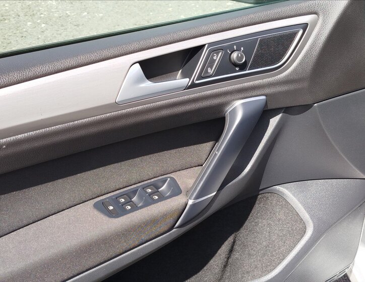 Volkswagen Golf Sportsvan MPV 2,0 l 110 kw