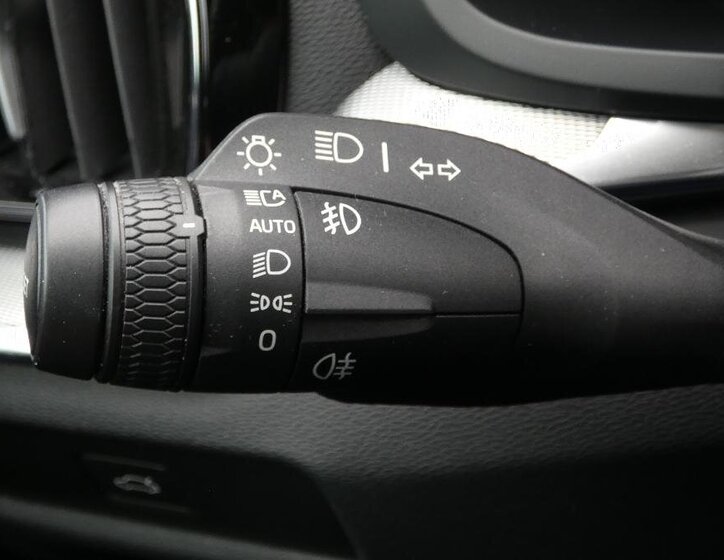 Volvo V60 Kombi 2,0 l 145 kw