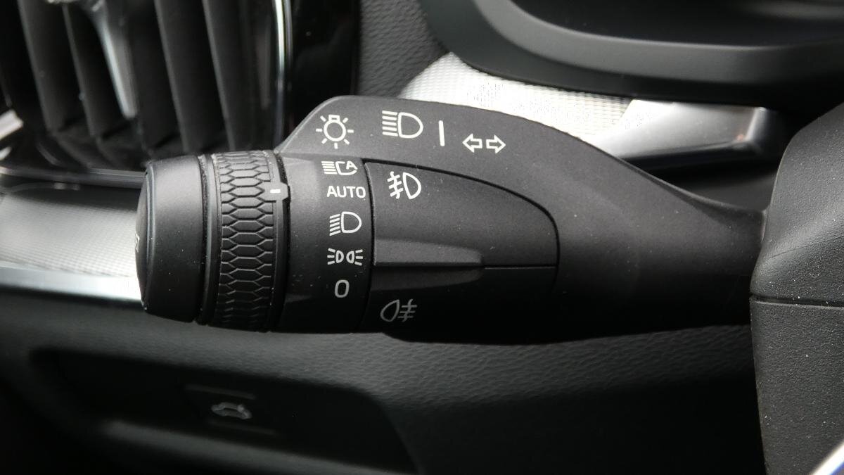 Volvo V60 Kombi 2,0 l 145 kw