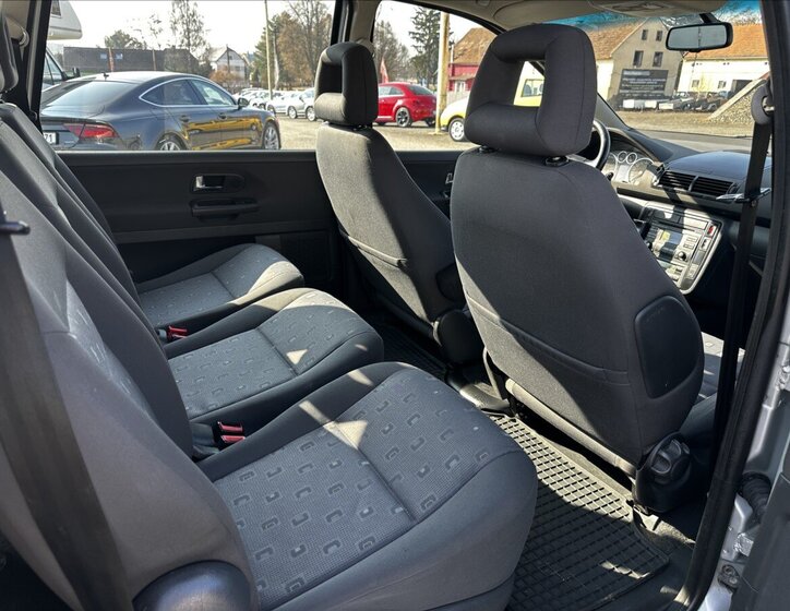 Volkswagen Sharan Kombi 1,9 l 85 kw