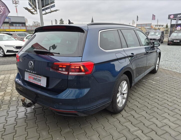 Volkswagen Passat Kombi 2,0 l 110 kw