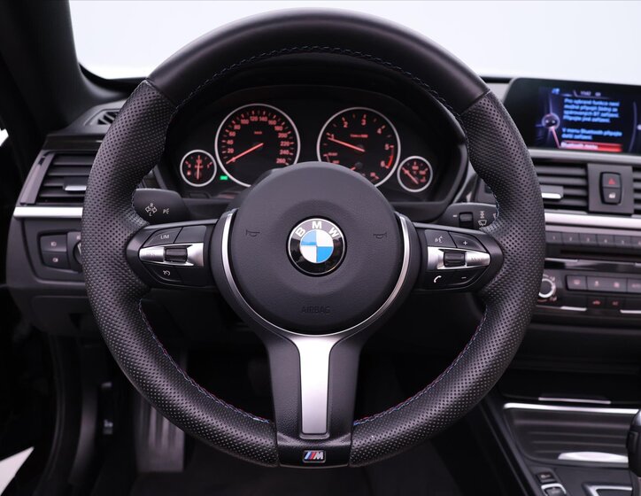 BMW Řada 4 Kabriolet 2,0 l 135 kw