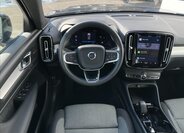 Volvo XC40 SUV / Terénní 2,0 l 145 kw