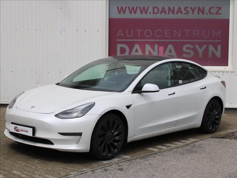 Tesla Model 3 Sedan / Limuzína 0,0 355 kw