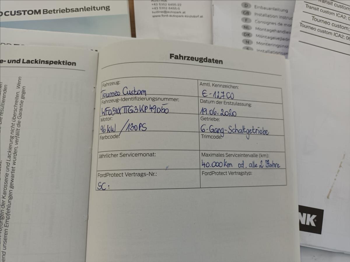 Ford Tourneo Custom VAN / Minibus 2,0 l 96 kw