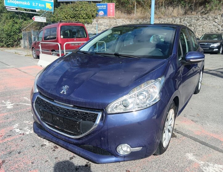 Peugeot 208 Hatchback 1,6 l 68 kw