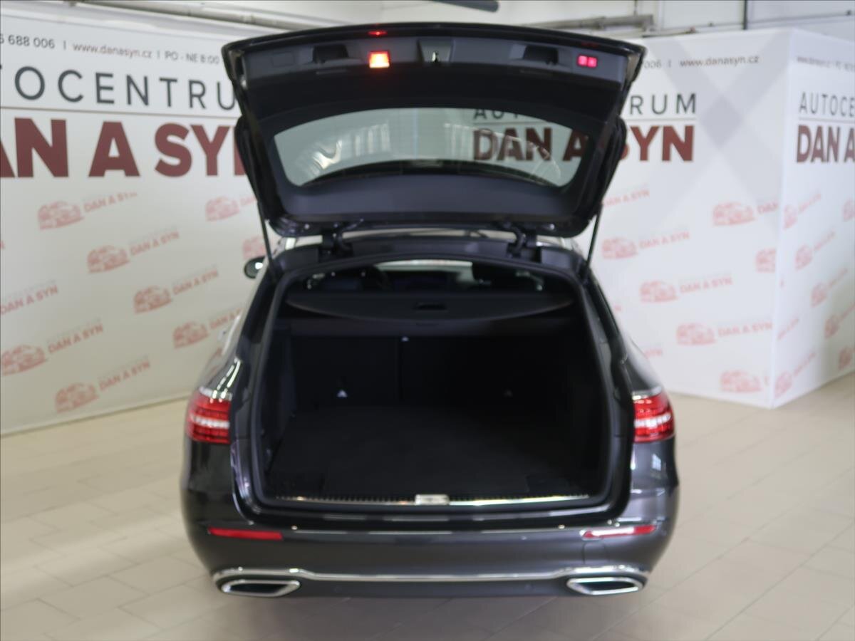 Mercedes-Benz Třídy E Kombi 2,0 l 143 kw