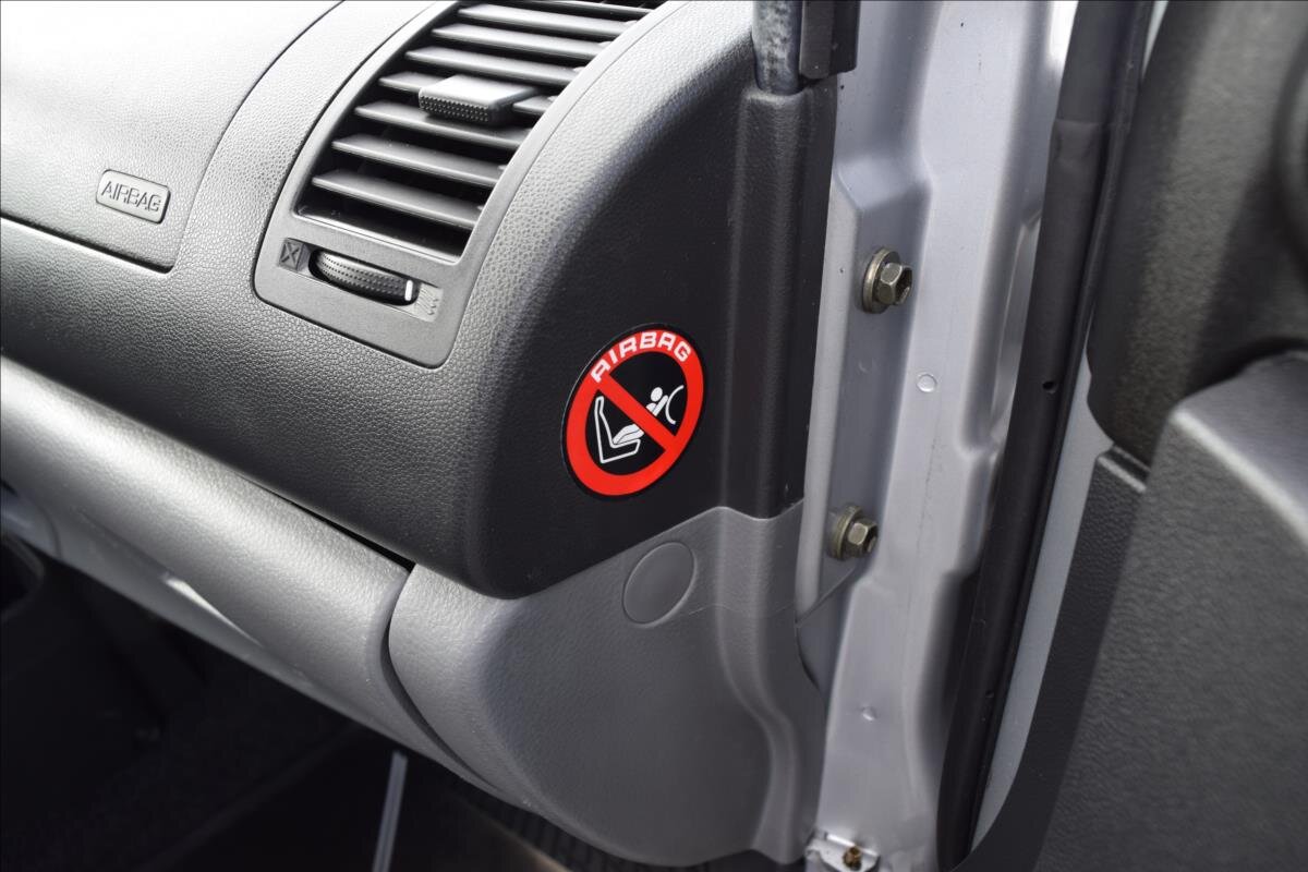 Subaru Justy Hatchback 1,3 l 66 kw