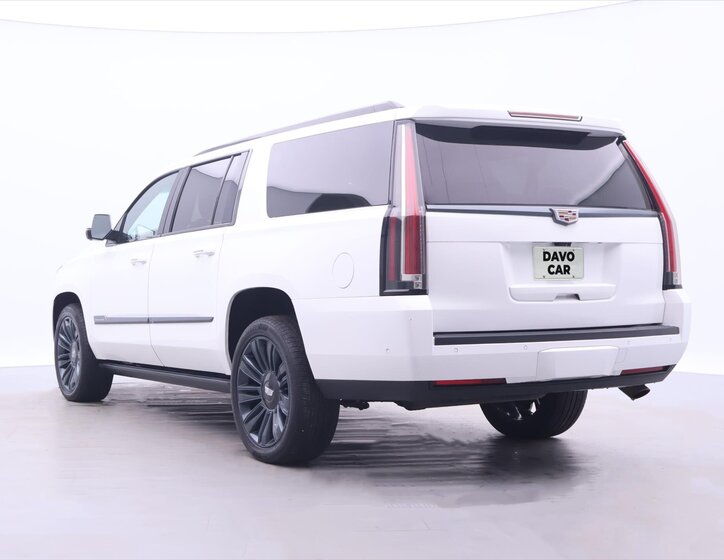 Cadillac Escalade SUV / Terénní 6,2 l 313 kw