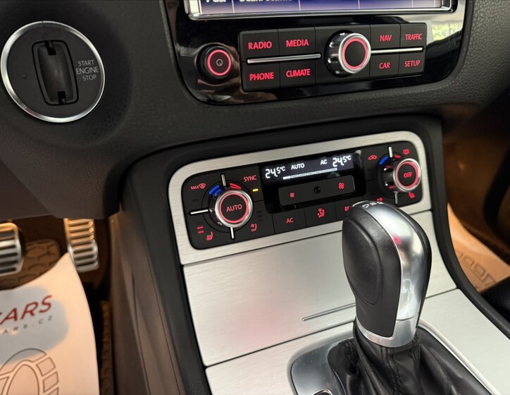 Volkswagen Touareg 12