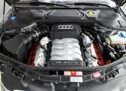 Audi A8 Sedan / Limuzína 4,2 l 257 kw