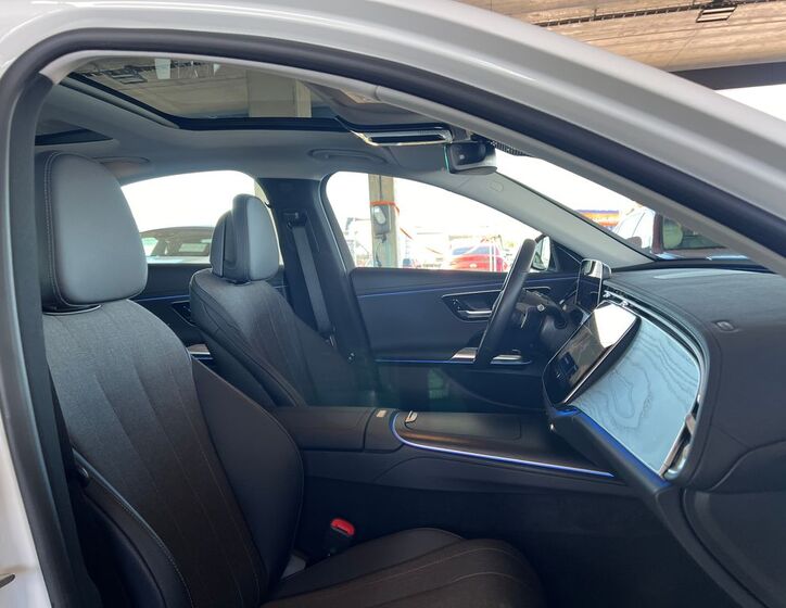 Mercedes-Benz Třídy E 12