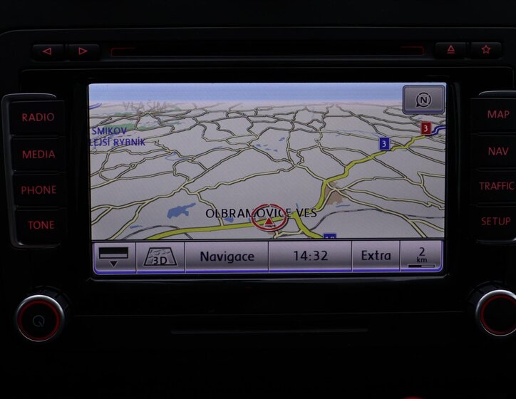 Volkswagen Touran MPV 1,6 l 77 kw