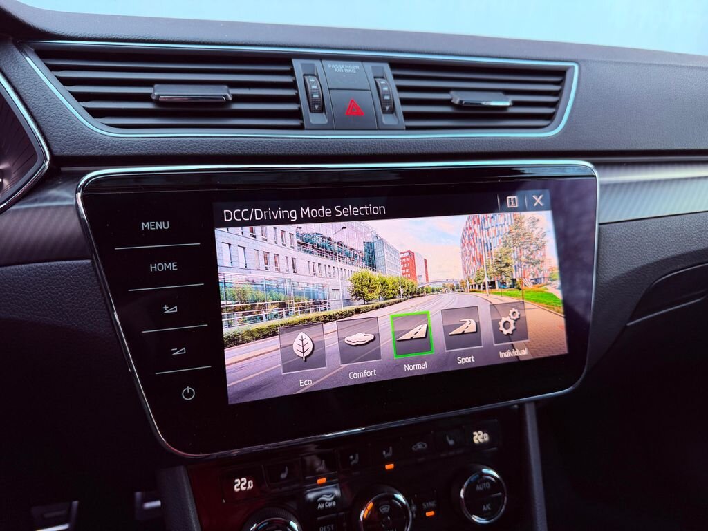 Škoda Superb Sedan / Limuzína 2,0 l 140 kw