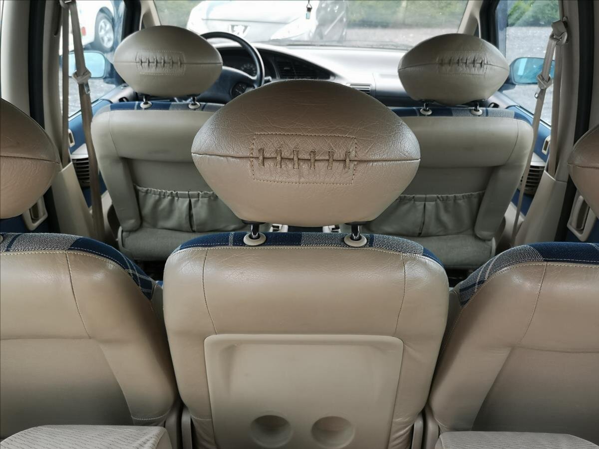 Peugeot 806 Kombi 2,1 l 80 kw