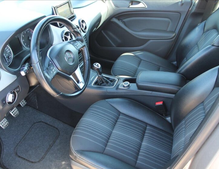 Mercedes-Benz Třídy B MPV 1,6 l 90 kw