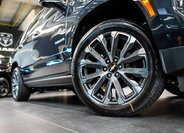 Chevrolet Tahoe SUV 6,2 l 313 kw