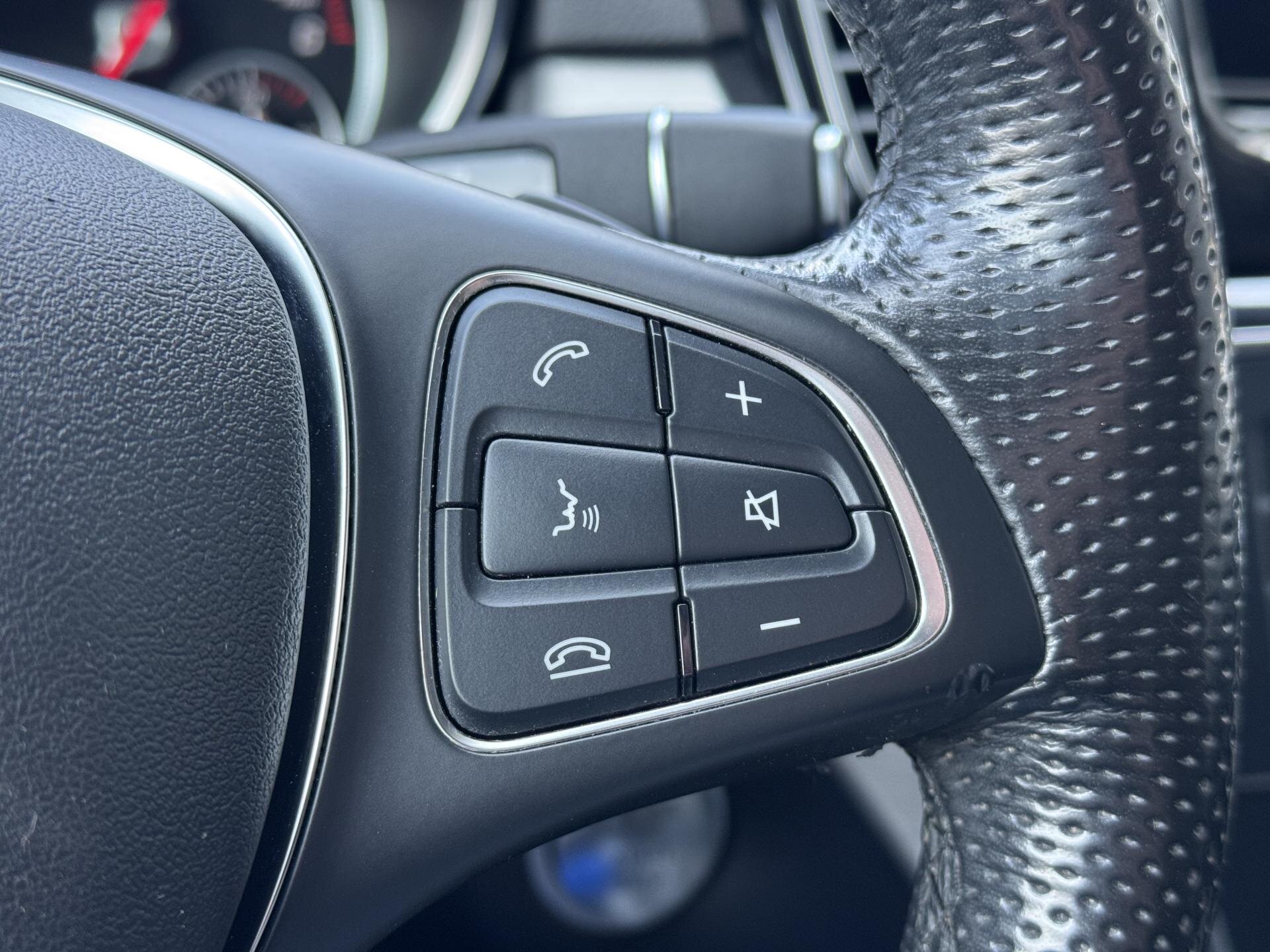 Mercedes-Benz GLE SUV / Terénní 3,0 l 190 kw