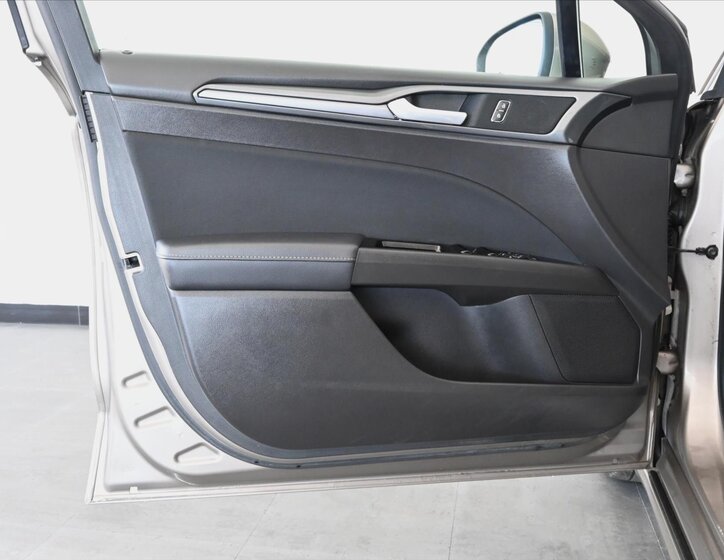 Ford Mondeo Kombi 2,0 l 110 kw