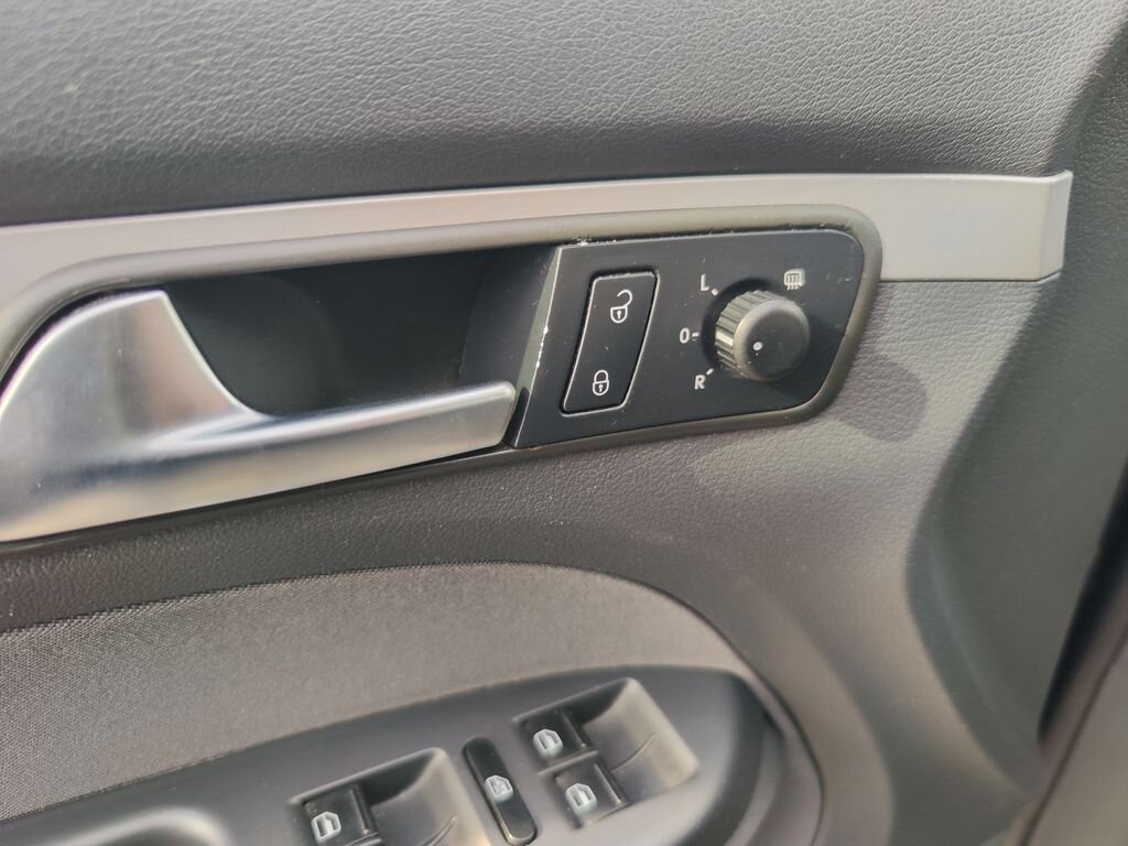 Volkswagen Touran MPV 1,2 l 77 kw