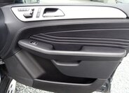 Mercedes-Benz Třídy M SUV / Terénní 3,0 l 190 kw