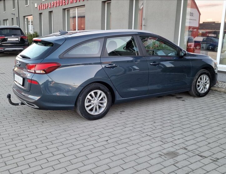 Hyundai i30 Kombi 1,6 l 85 kw