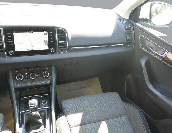 Škoda Karoq SUV / Terénní 2,0 l 110 kw